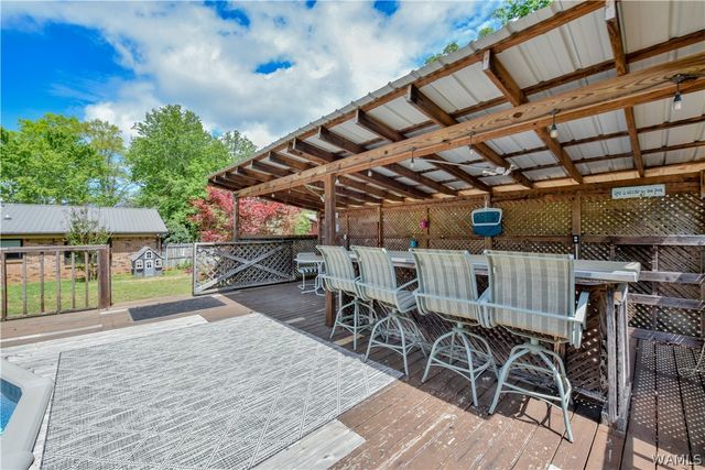 12034 Southview Cir, Moundville, AL 35474