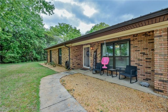 12034 Southview Cir, Moundville, AL 35474