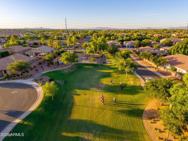 1422 E Zion Way, Chandler, AZ 85249