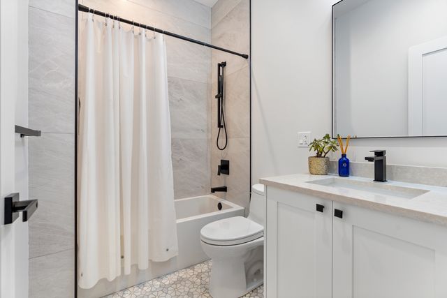 1525 N Bosworth Avenue 3S, Chicago, IL 60642