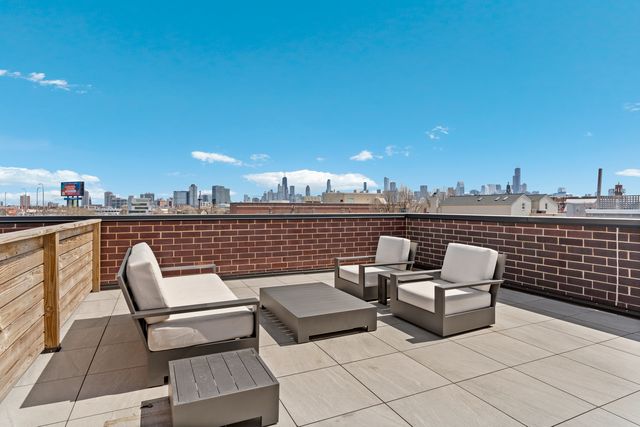 1525 N Bosworth Avenue 3S, Chicago, IL 60642