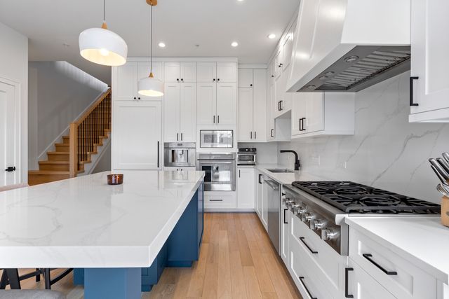 1525 N Bosworth Avenue 3S, Chicago, IL 60642