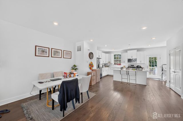 1607 Swales Court, Monroe, NJ 08831