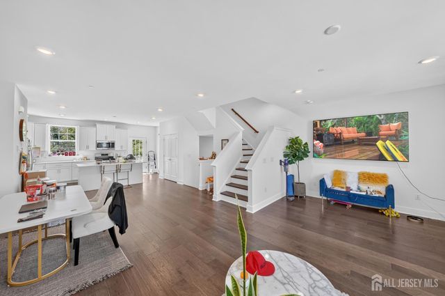 1607 Swales Court, Monroe, NJ 08831