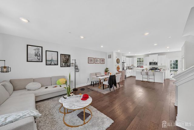 1607 Swales Court, Monroe, NJ 08831