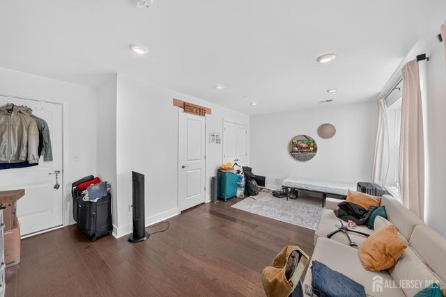1607 Swales Court, Monroe, NJ 08831