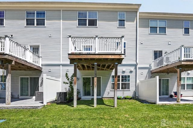1607 Swales Court, Monroe, NJ 08831