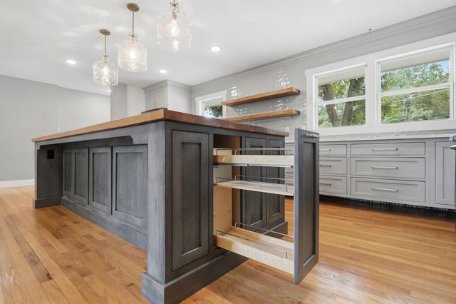 580 W RTE K, Columbia, MO 65203