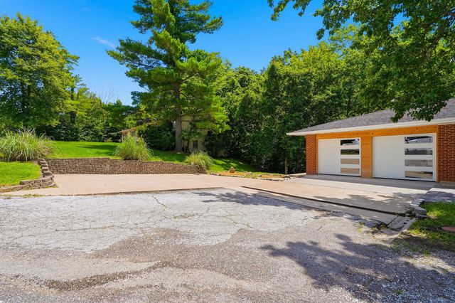 580 W RTE K, Columbia, MO 65203