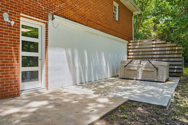 580 W RTE K, Columbia, MO 65203