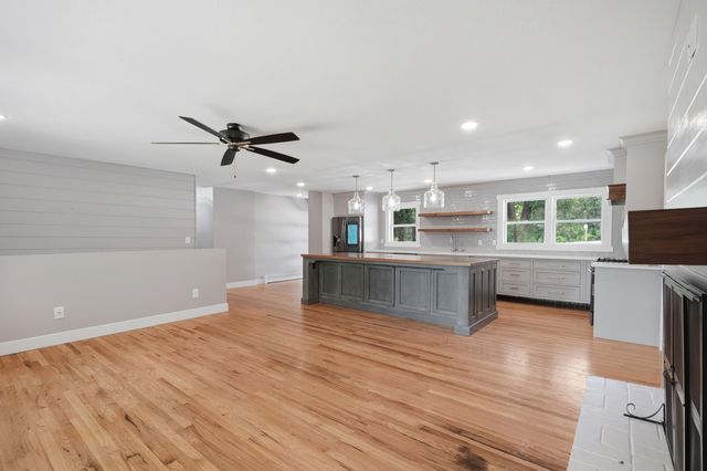 580 W RTE K, Columbia, MO 65203