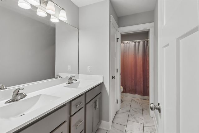 3510 NW Reinhart Drive, Ankeny, IA 50023