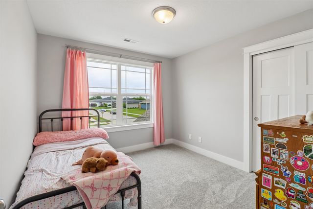 3510 NW Reinhart Drive, Ankeny, IA 50023