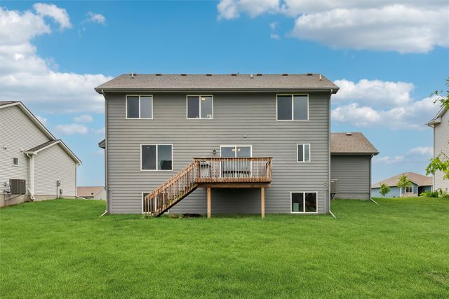 3510 NW Reinhart Drive, Ankeny, IA 50023