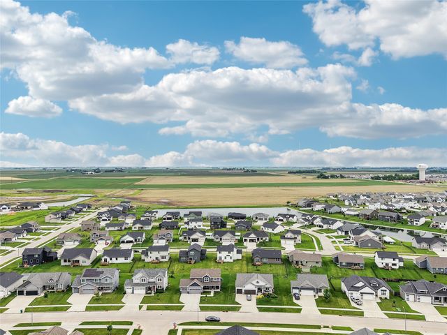 3510 NW Reinhart Drive, Ankeny, IA 50023