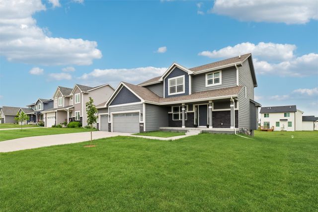 3510 NW Reinhart Drive, Ankeny, IA 50023