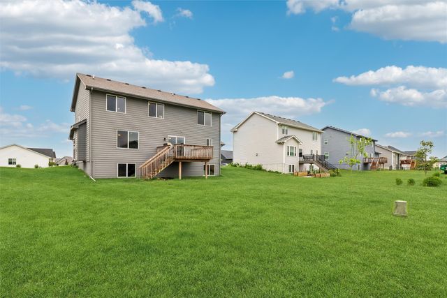 3510 NW Reinhart Drive, Ankeny, IA 50023