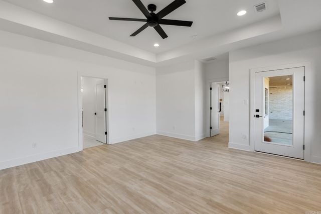 1165 Duke Drive, Bauxite, AR 72011