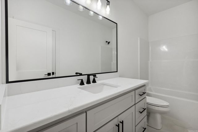 1165 Duke Drive, Bauxite, AR 72011