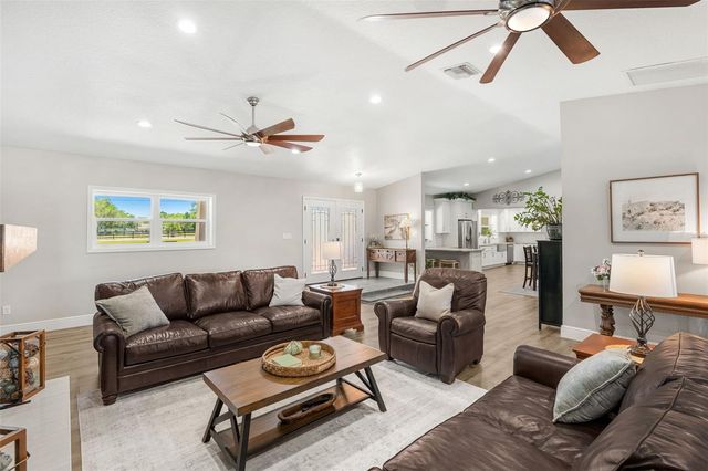 650 OLD MIMS ROAD, Geneva, FL 32732