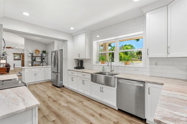 650 OLD MIMS ROAD, Geneva, FL 32732