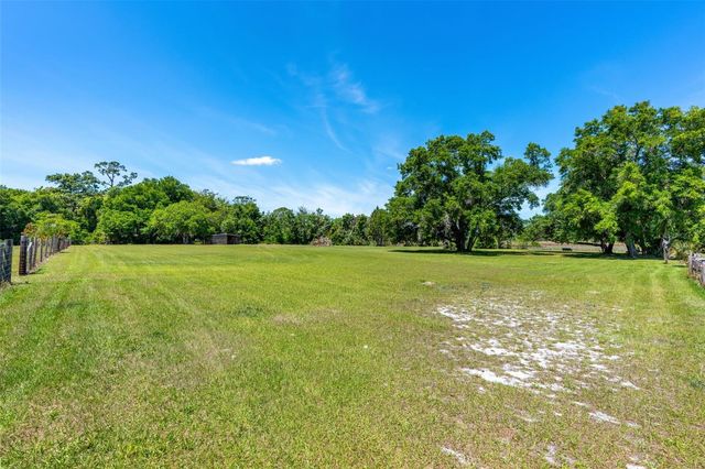 650 OLD MIMS ROAD, Geneva, FL 32732