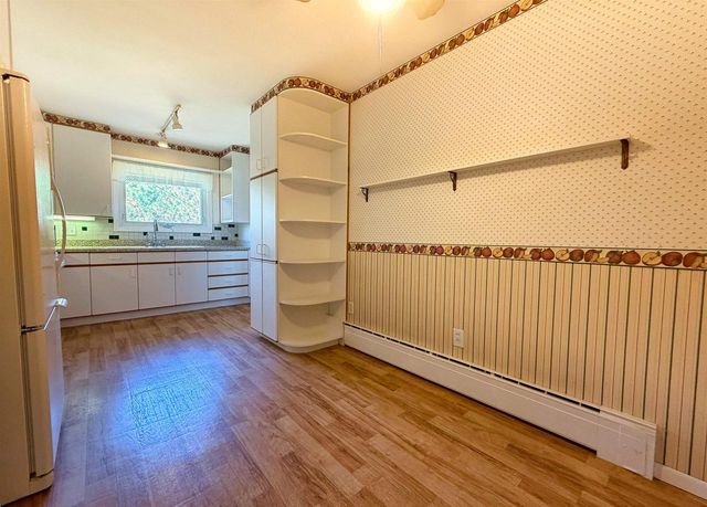 814 HARMEL AVENUE, Oshkosh, WI 54902