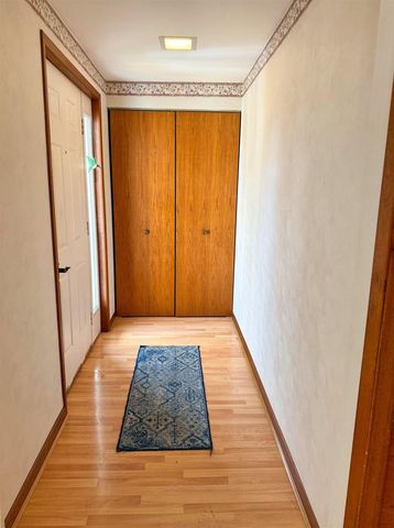 814 HARMEL AVENUE, Oshkosh, WI 54902