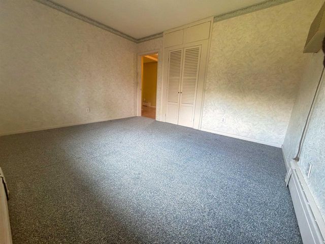 814 HARMEL AVENUE, Oshkosh, WI 54902