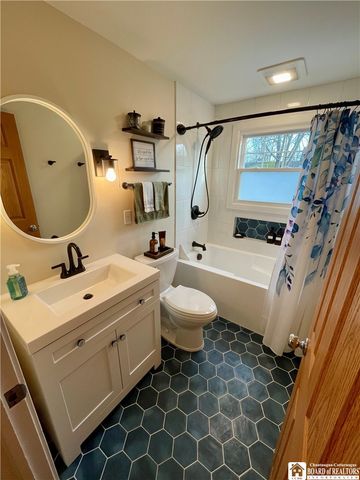 93 Mayfield Avenue, Tonawanda, NY 14150