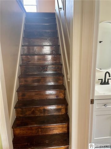 93 Mayfield Avenue, Tonawanda, NY 14150