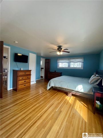 93 Mayfield Avenue, Tonawanda, NY 14150