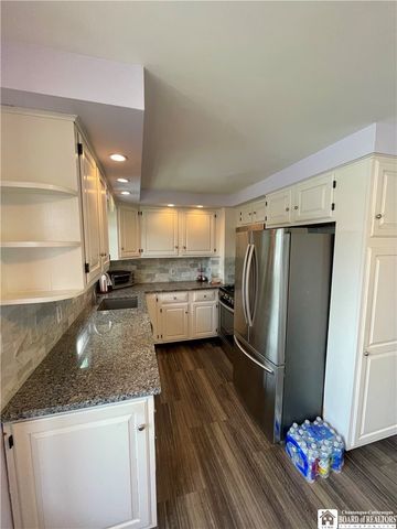 93 Mayfield Avenue, Tonawanda, NY 14150