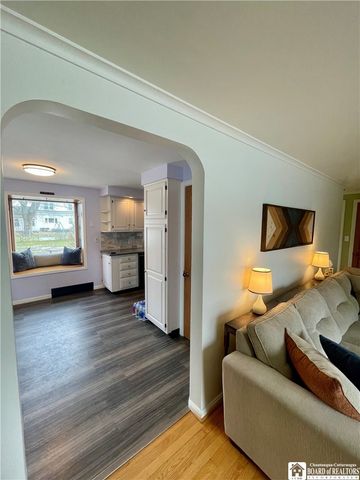 93 Mayfield Avenue, Tonawanda, NY 14150