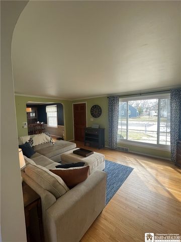 93 Mayfield Avenue, Tonawanda, NY 14150