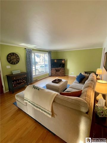 93 Mayfield Avenue, Tonawanda, NY 14150