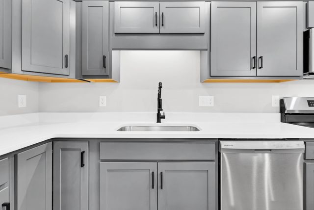 1305 Jonathan Wade Circle, Clarksville, TN 37043