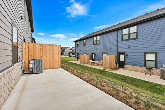 1305 Jonathan Wade Circle, Clarksville, TN 37043