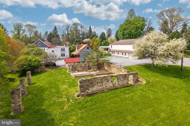 394 STREET RD, West Grove, PA 19390