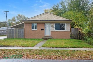 20562 Vermander Avenue, Clinton Township, MI 48035