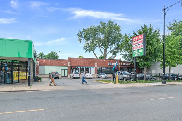 4922 N Pulaski Road, Chicago, IL 60630