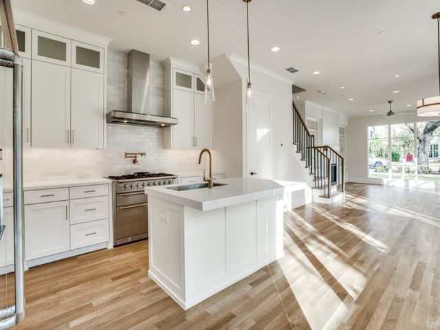 4401 Glenwick Lane, University Park, TX 75205