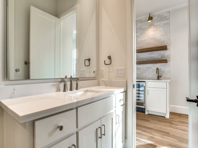 4401 Glenwick Lane, University Park, TX 75205