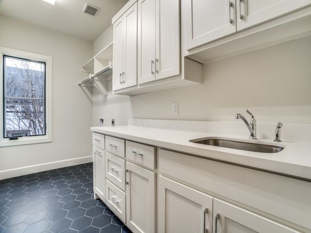 4401 Glenwick Lane, University Park, TX 75205
