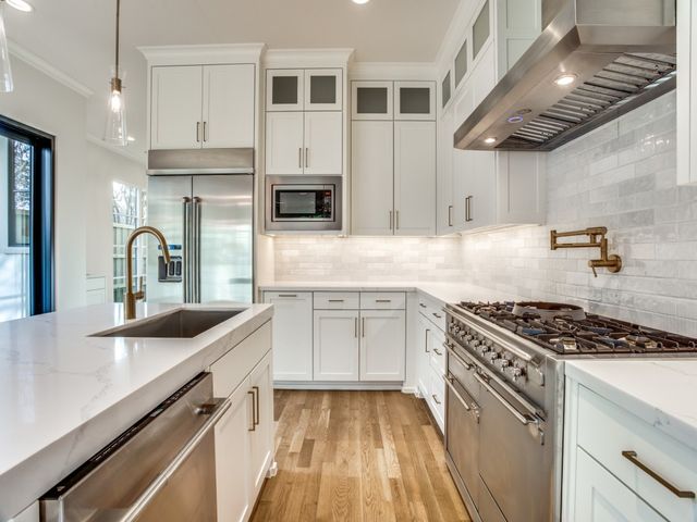 4401 Glenwick Lane, University Park, TX 75205
