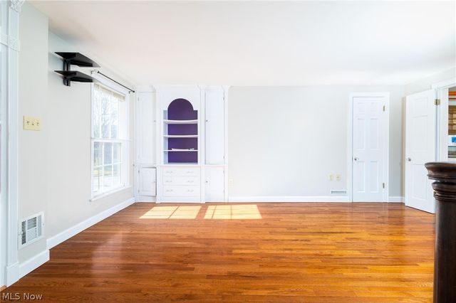 165 9th Street, Wellsburg, WV 26070