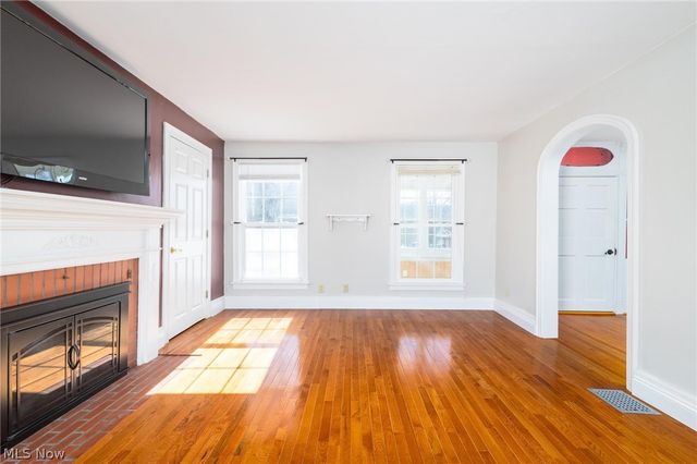 165 9th Street, Wellsburg, WV 26070