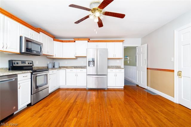 165 9th Street, Wellsburg, WV 26070