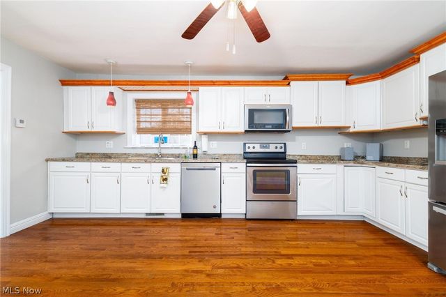 165 9th Street, Wellsburg, WV 26070