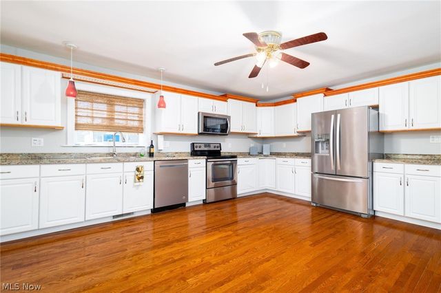 165 9th Street, Wellsburg, WV 26070